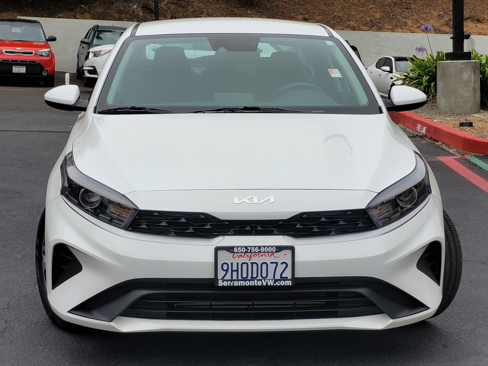 2023 Kia Forte LXS photo 2