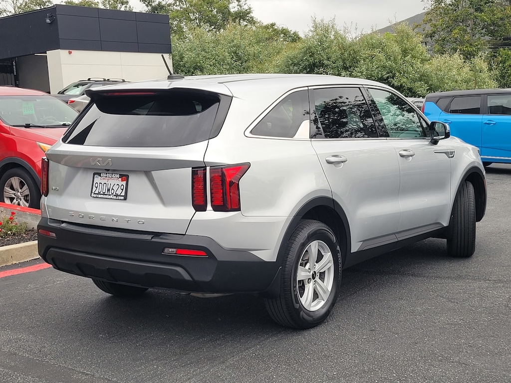 Used 2022 Kia Sorento LX SUV