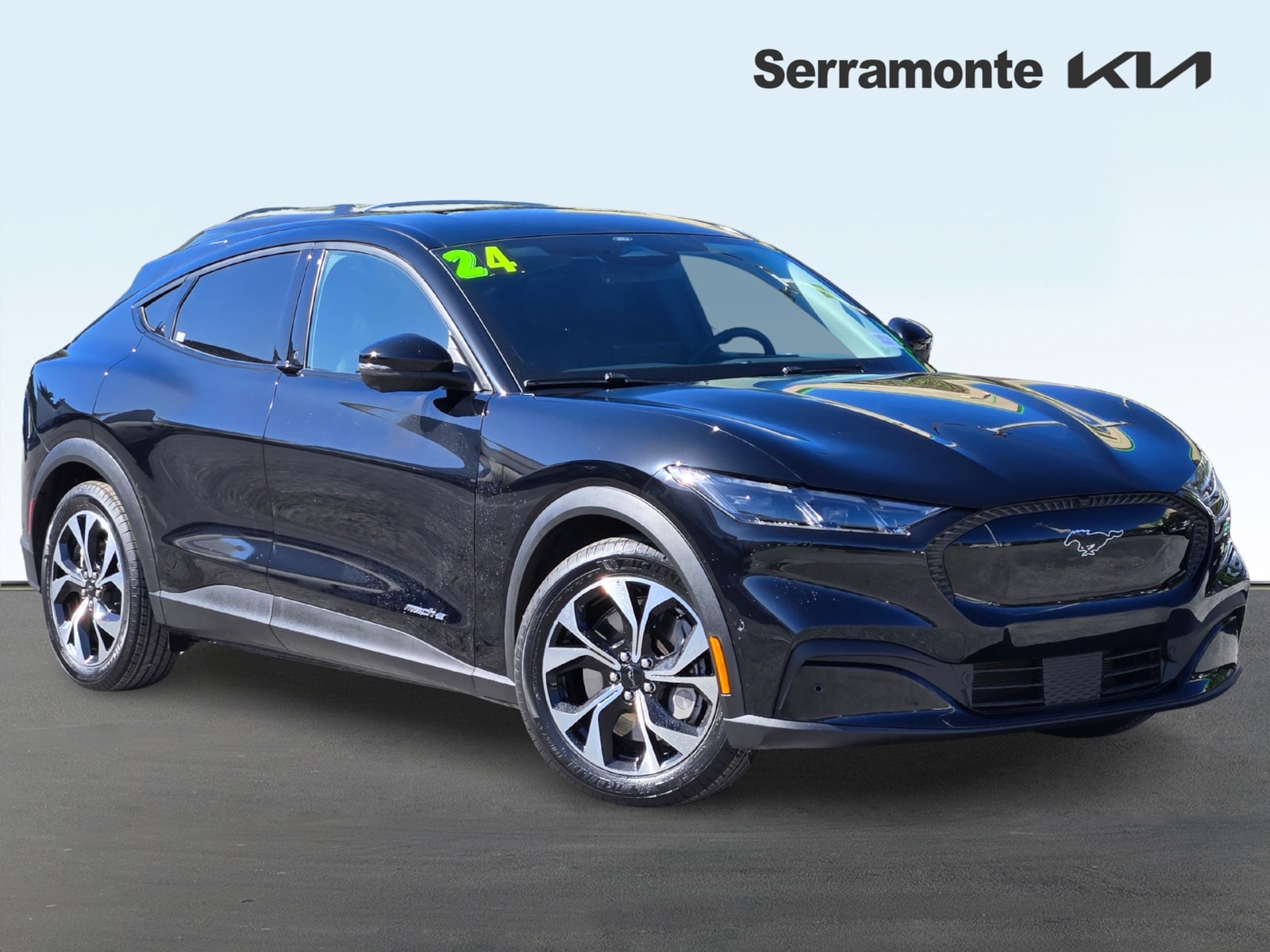 2024 Ford Mustang-Mach-e Select's photo