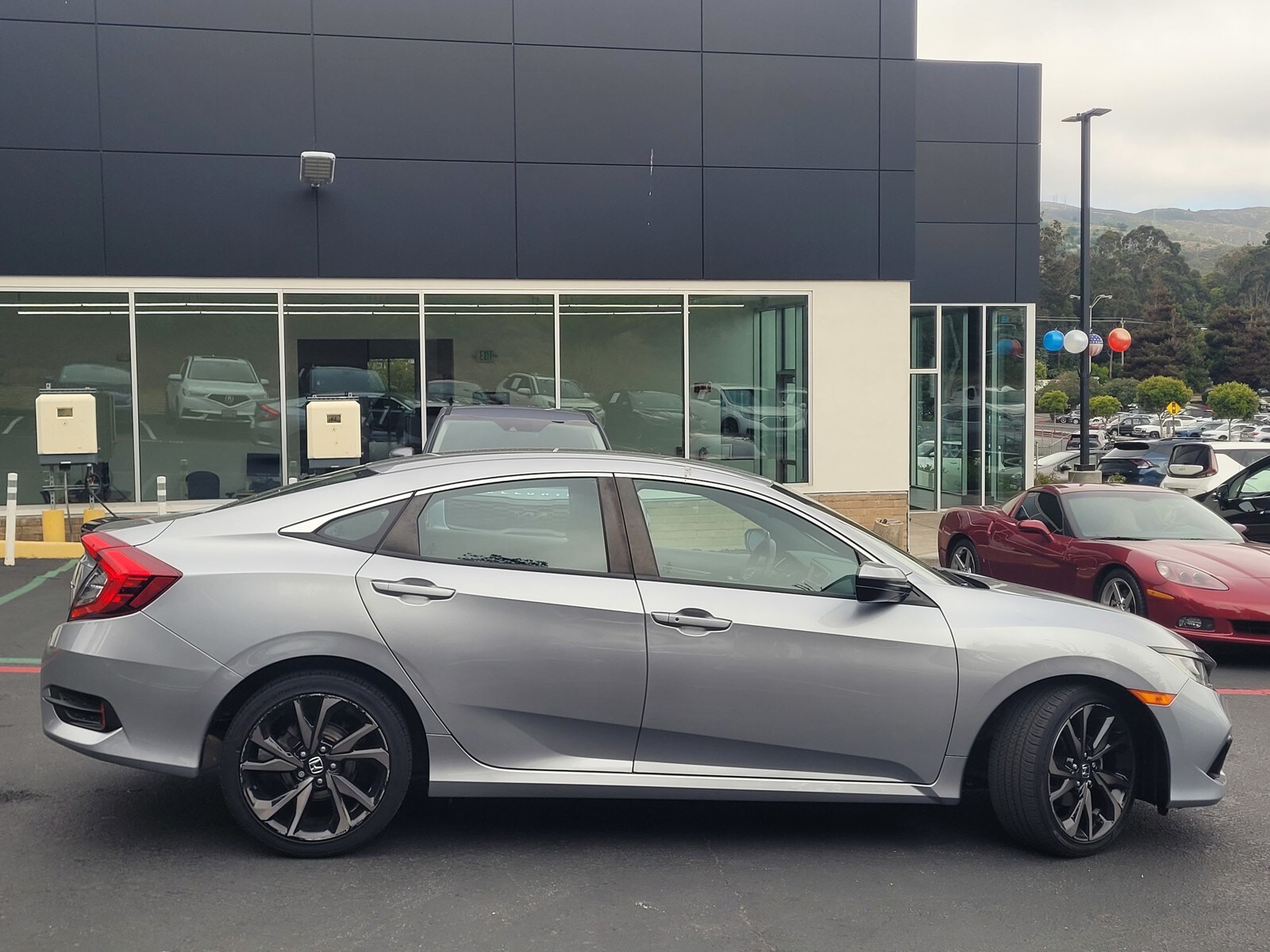 2020 Honda Civic Sport photo 3