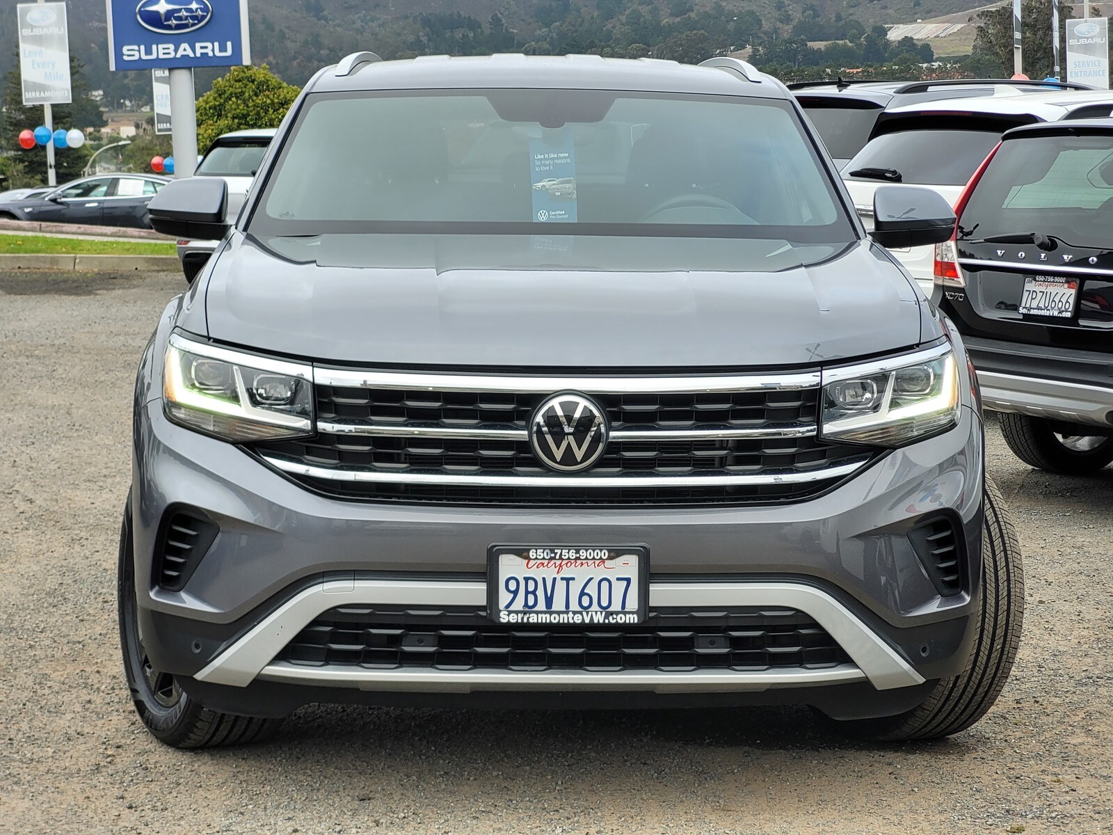 2022 Volkswagen Atlas Cross Sport V6 SE Technology photo 2