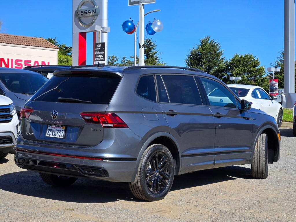 Used 2022 Volkswagen Tiguan 2.0T SE R-Line Black SUV