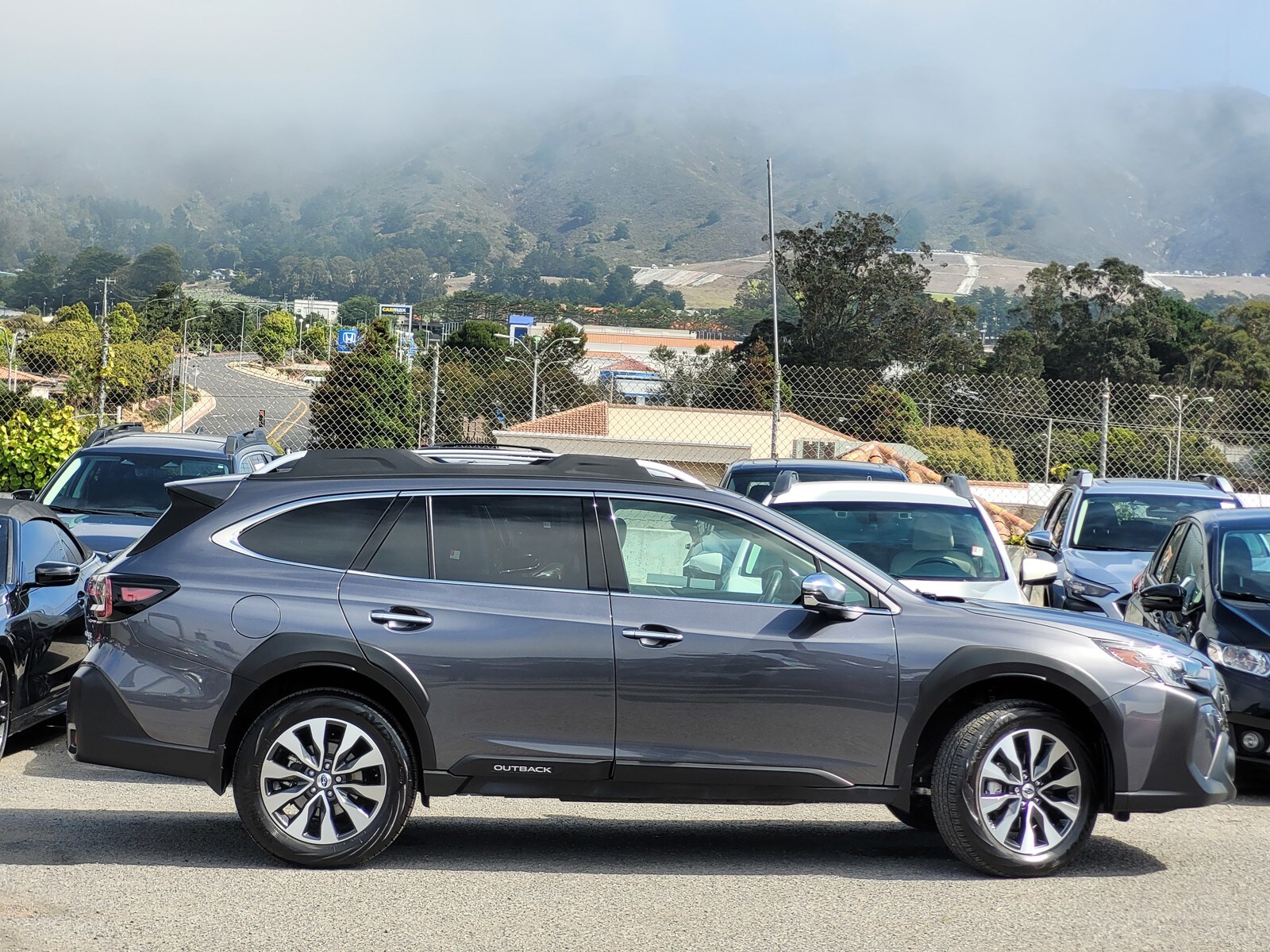 2024 Subaru Outback Touring photo 3