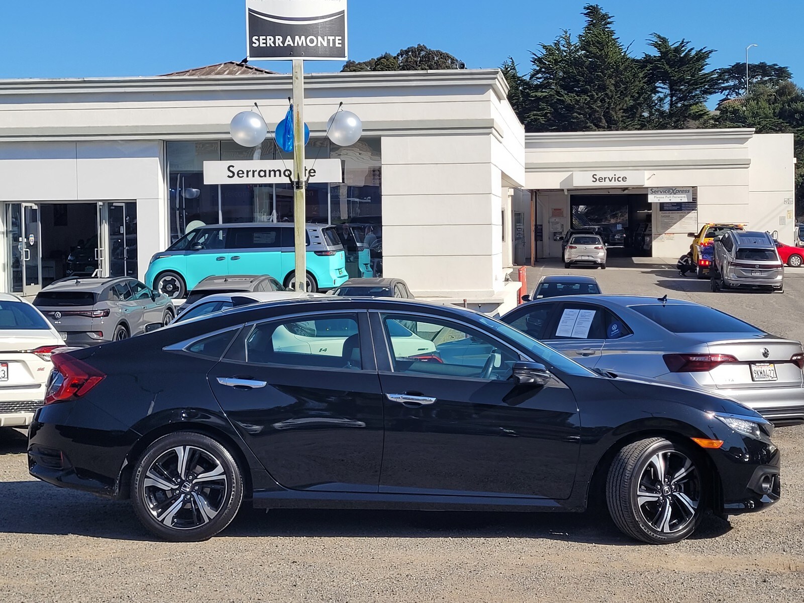 2016 Honda Civic Touring photo 2