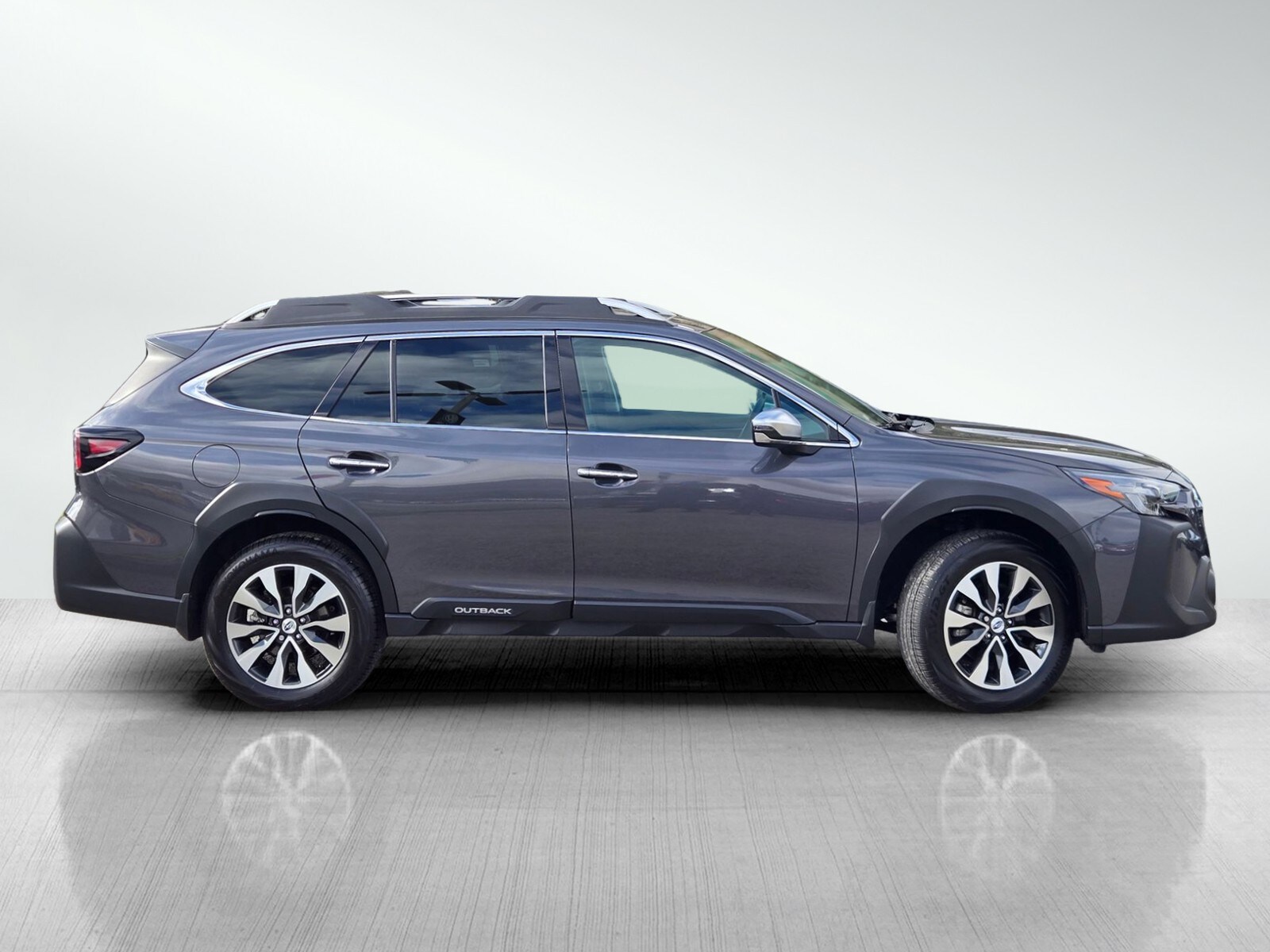 2024 Subaru Outback Touring XT photo 3