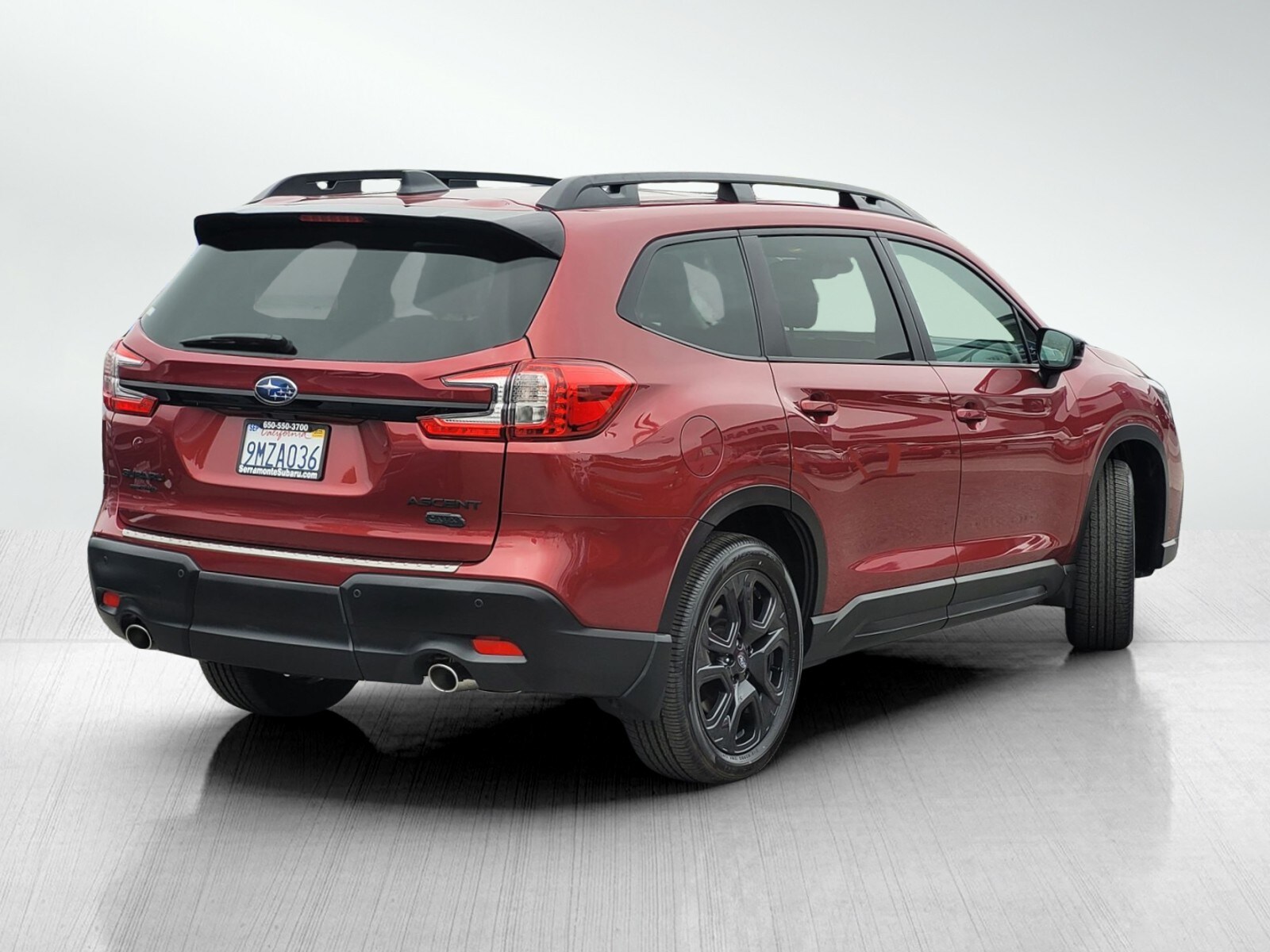 2024 Subaru Ascent Onyx Edition photo 4