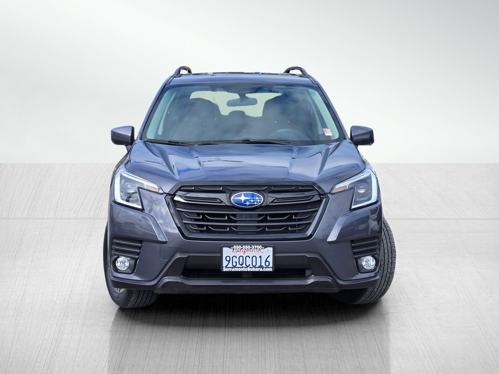 2022 Subaru Forester Premium photo 2