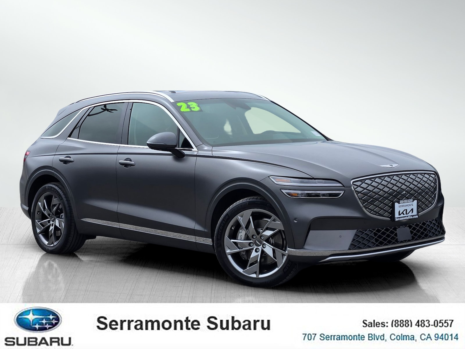 Makalu Gray Matte 2023 Genesis GV70 SUV / Crossover All-Wheel Drive 1-Speed Automatic