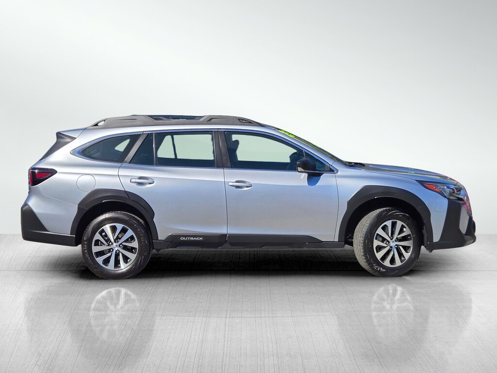 Used 2025 Subaru Outback Base SUV