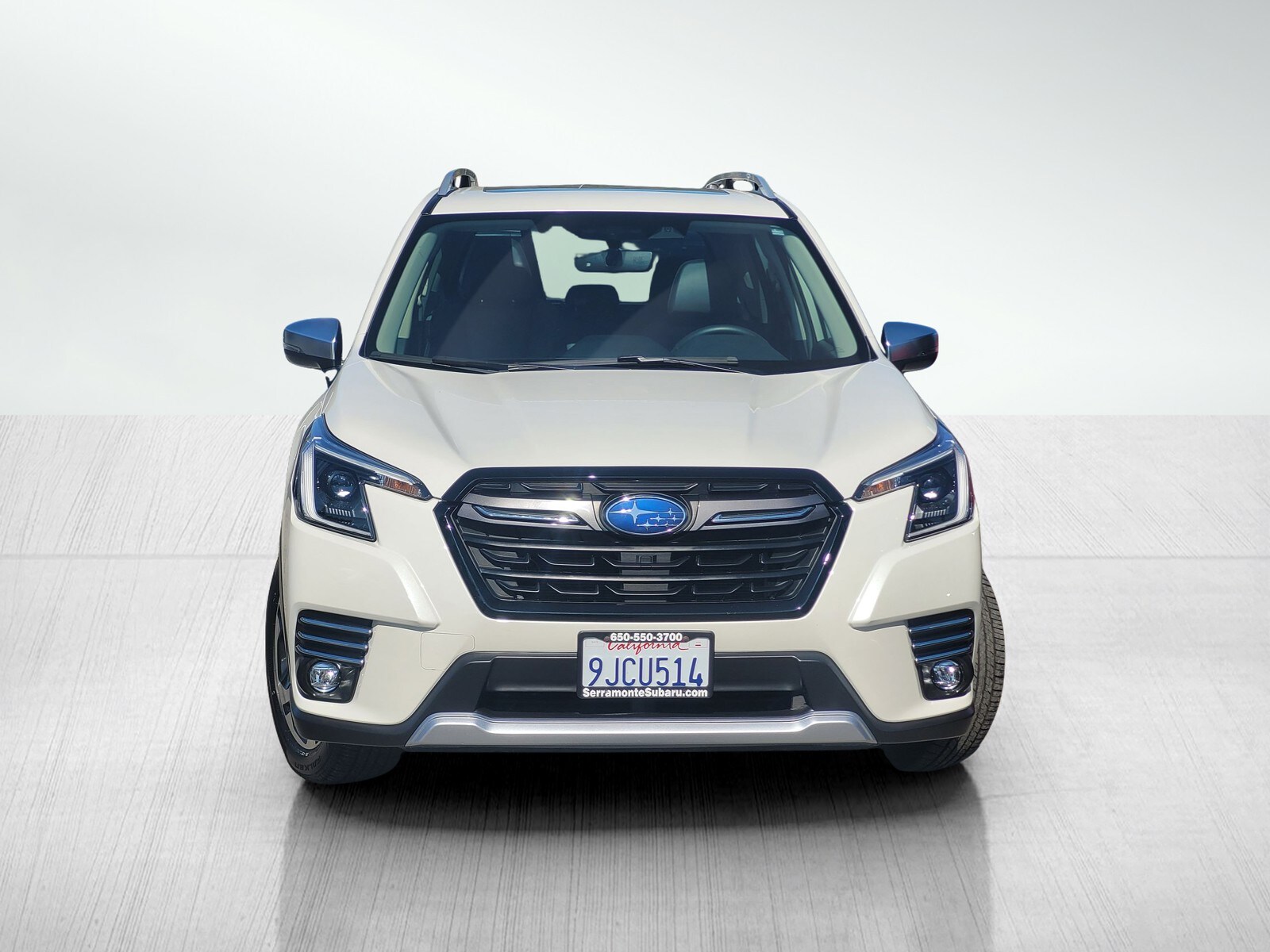 2024 Subaru Forester Touring photo 2