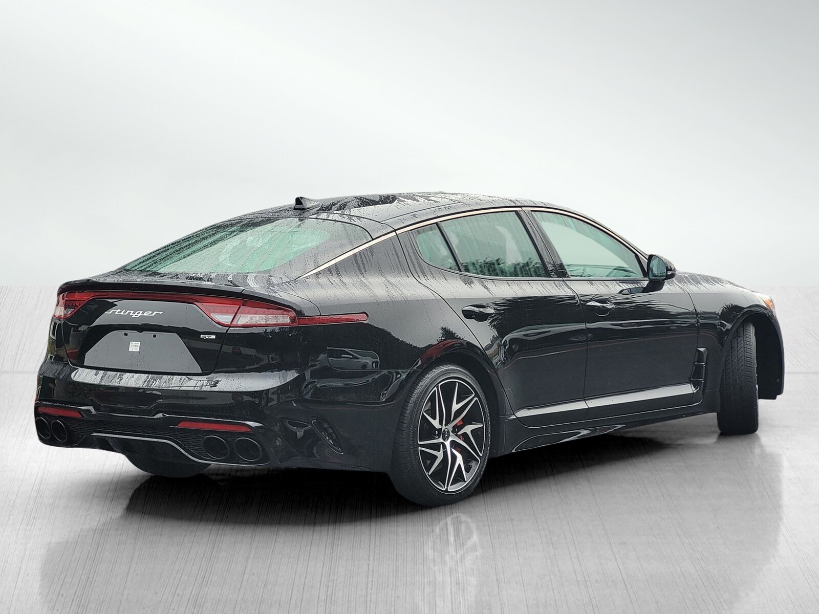 2023 Kia Stinger GT-Line photo 4