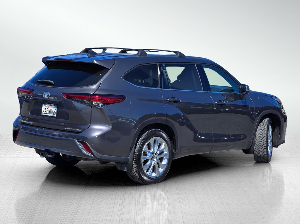 Used 2022 Toyota Highlander Limited SUV