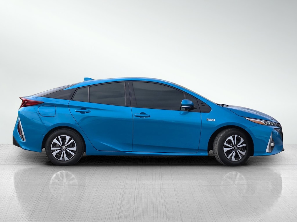Used 2017 Toyota Prius Prime 5-Door Four Advanced Hatchback