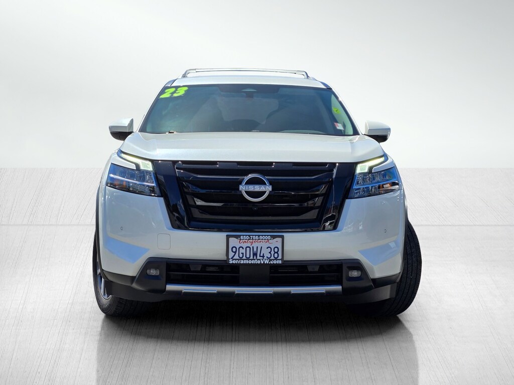Used 2023 Nissan Pathfinder SL SUV