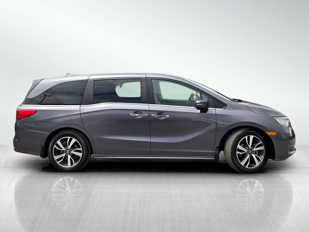 Used 2023 Honda Odyssey Touring Van