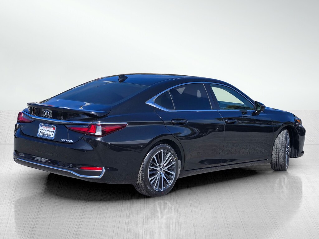 Used 2023 Lexus ES 300h Sedan
