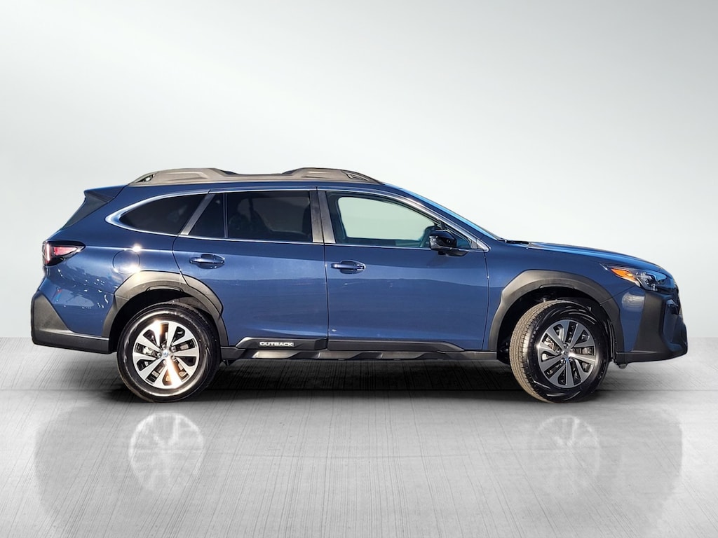 Used 2025 Subaru Outback Premium SUV