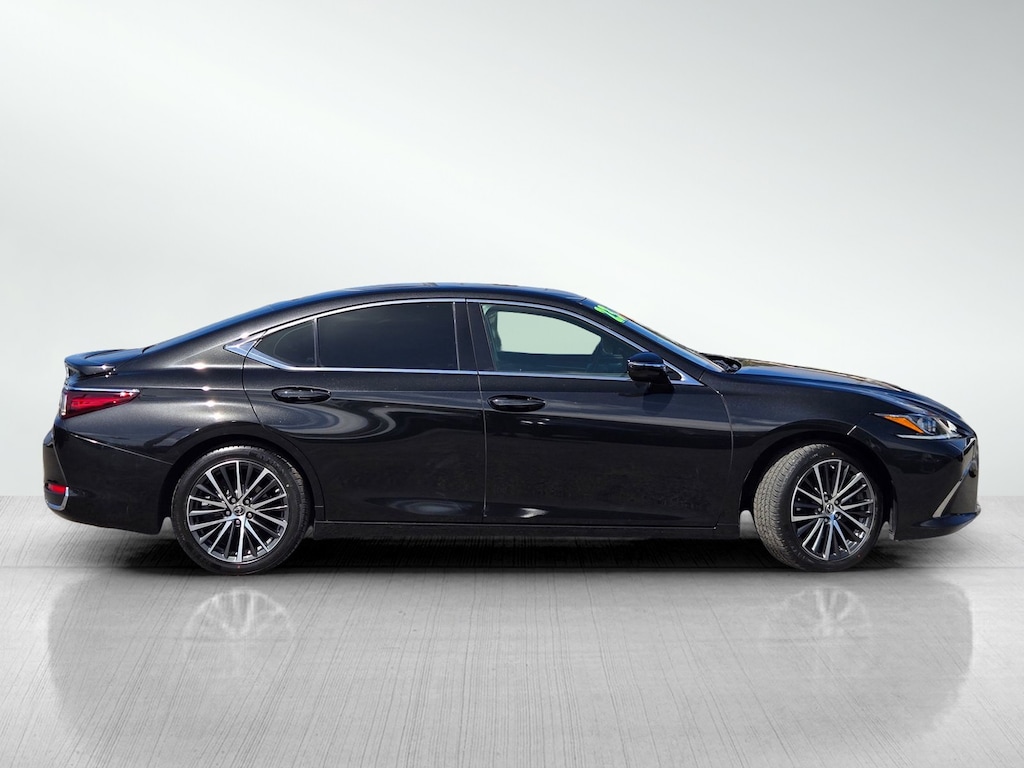 Used 2023 Lexus ES 300h Sedan