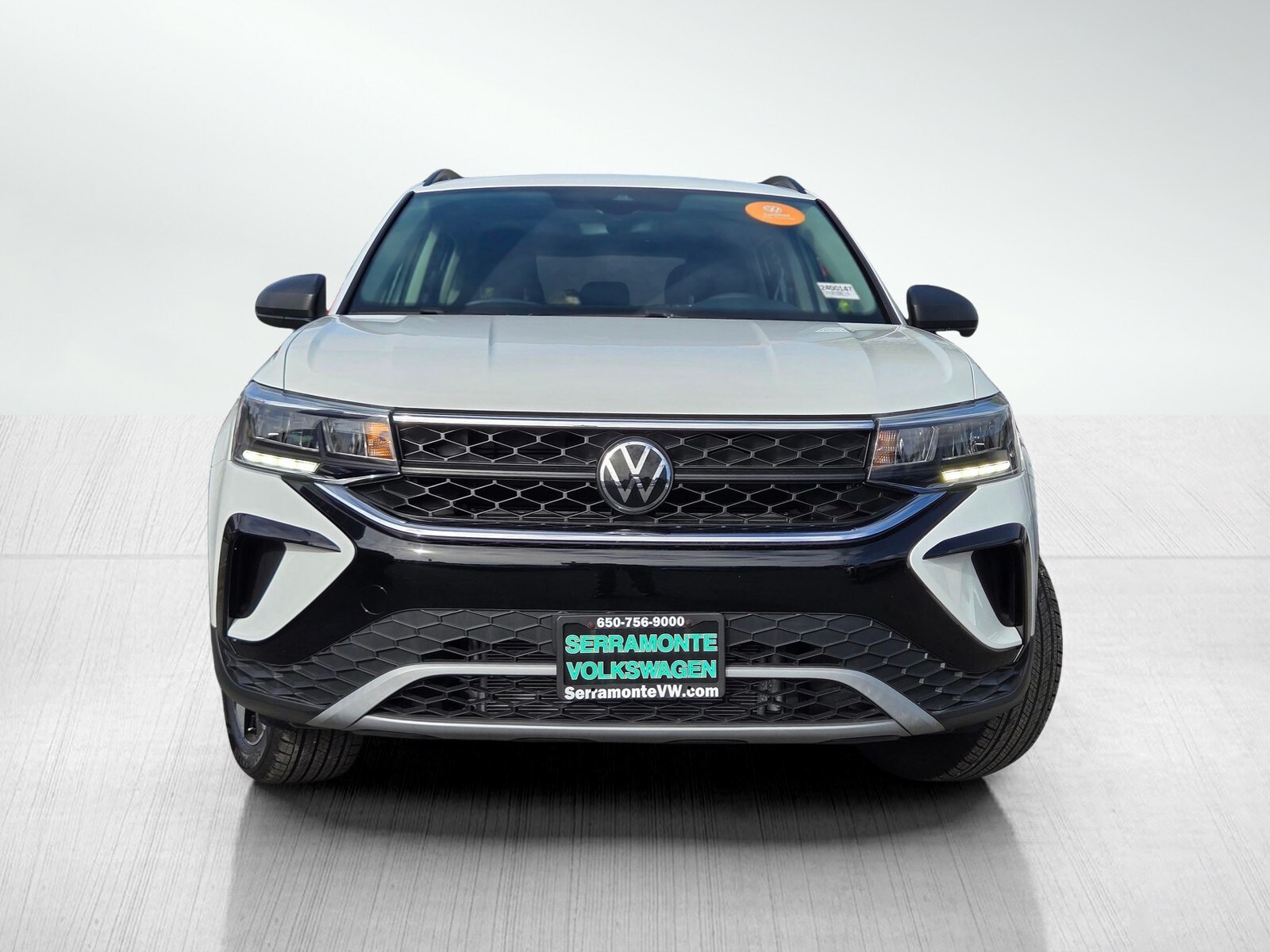 2024 Volkswagen Taos S photo 2