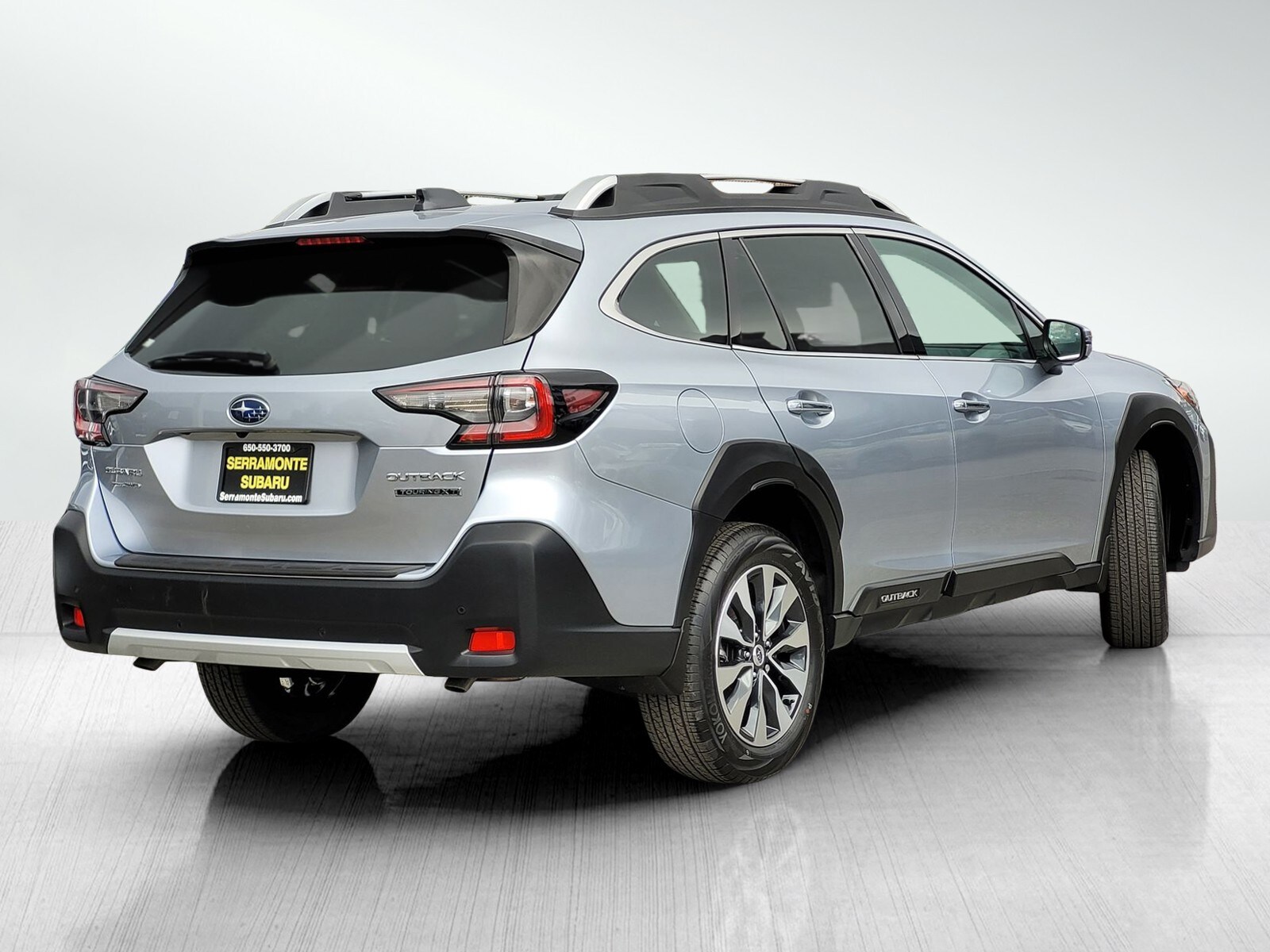 2024 Subaru Outback Touring XT photo 3