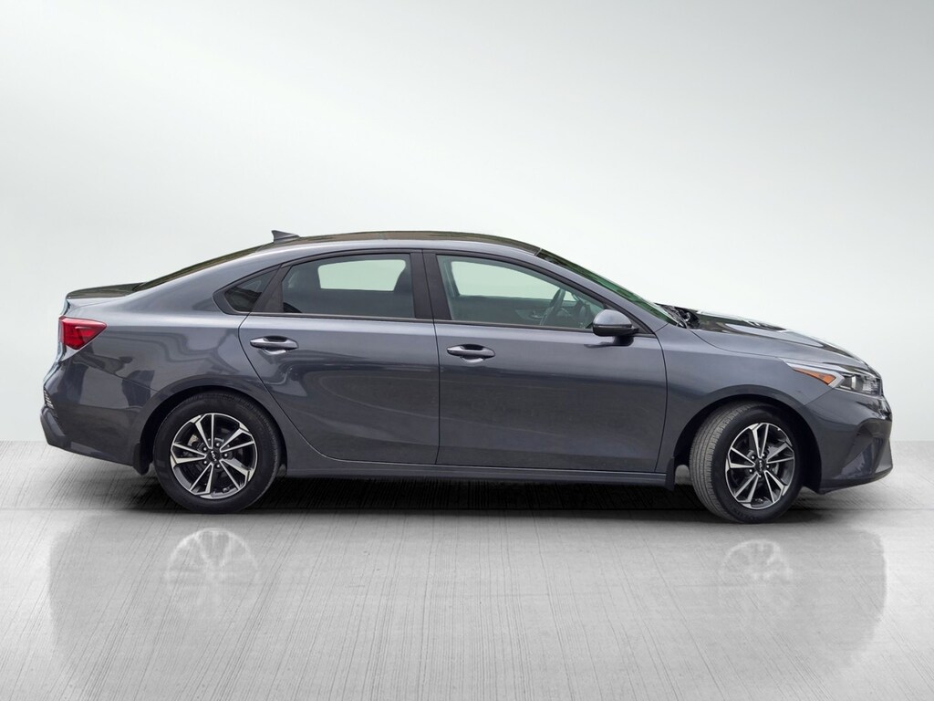 Used 2024 Kia Forte LXS Sedan