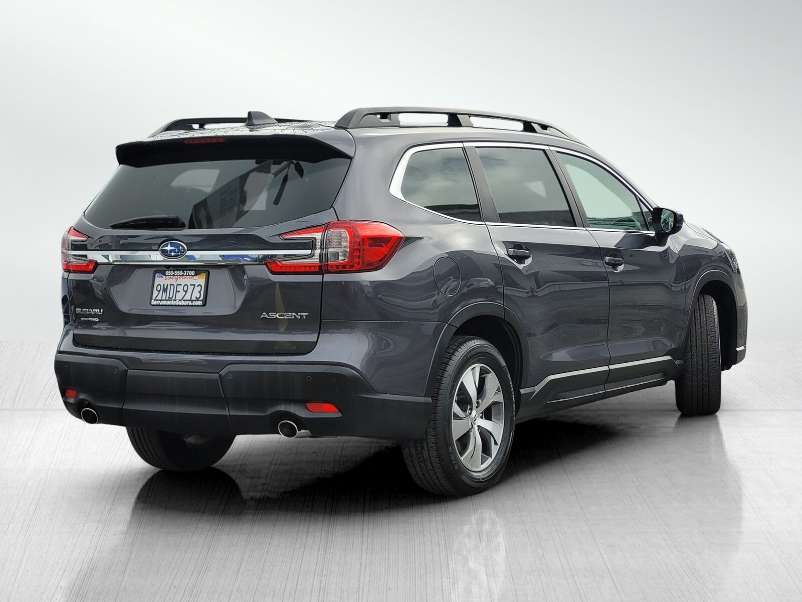 2024 Subaru Ascent Premium photo 2