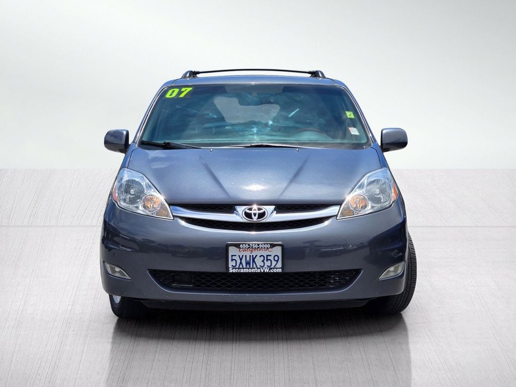 Used 2007 Toyota Sienna XLE with VIN 5TDBK22C27S002930 for sale in Colma, CA