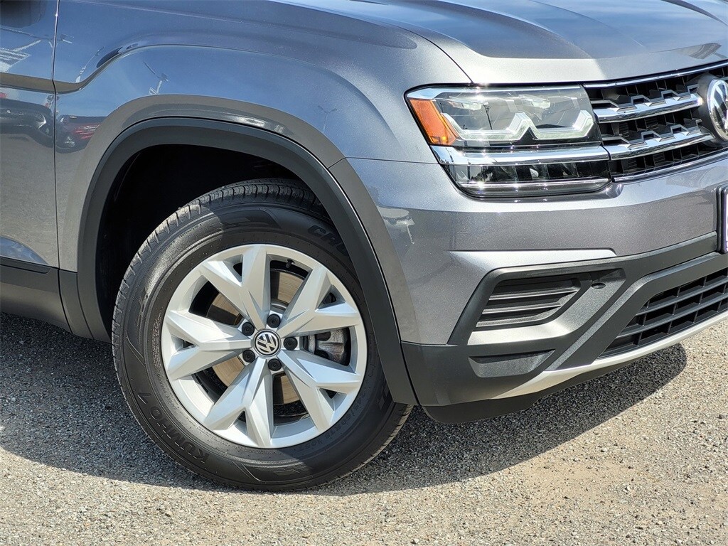 2020 Volkswagen Atlas V6 S photo 3