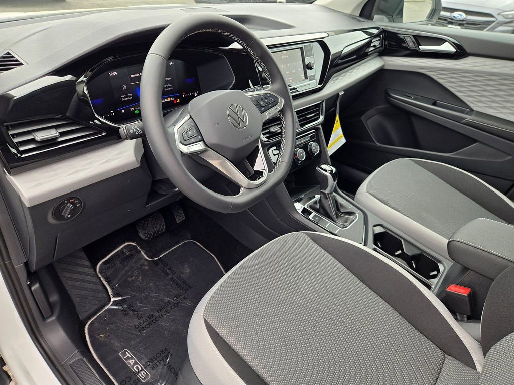 2024 Volkswagen Taos S - Photo 9