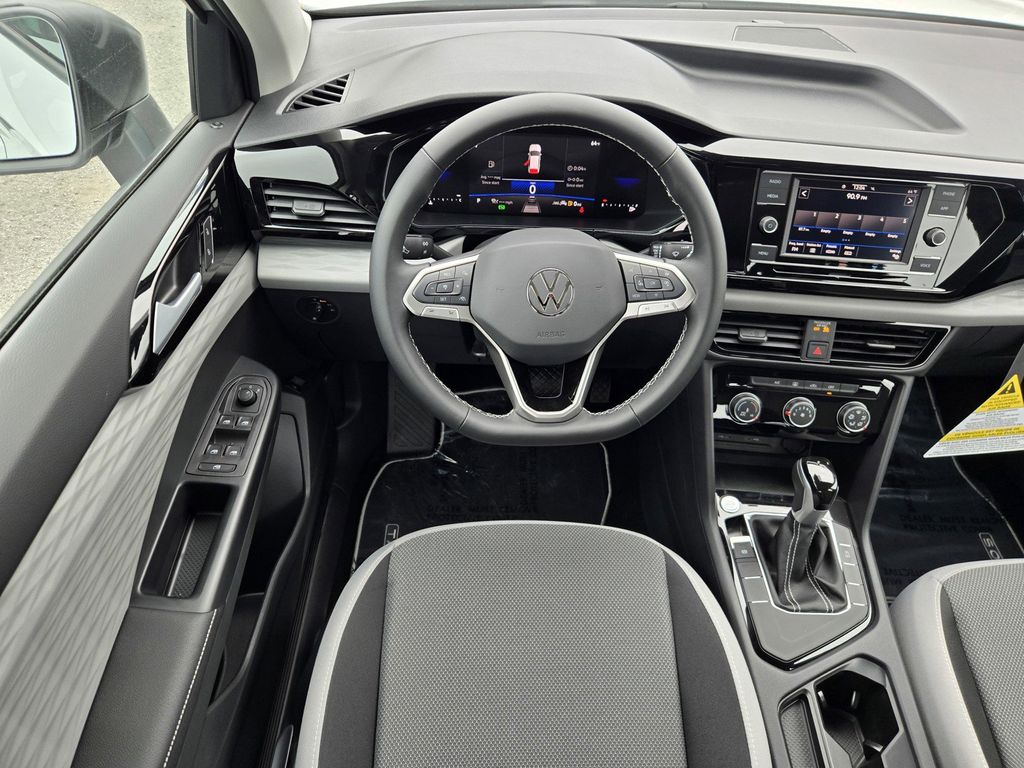 2024 Volkswagen Taos S - Photo 11