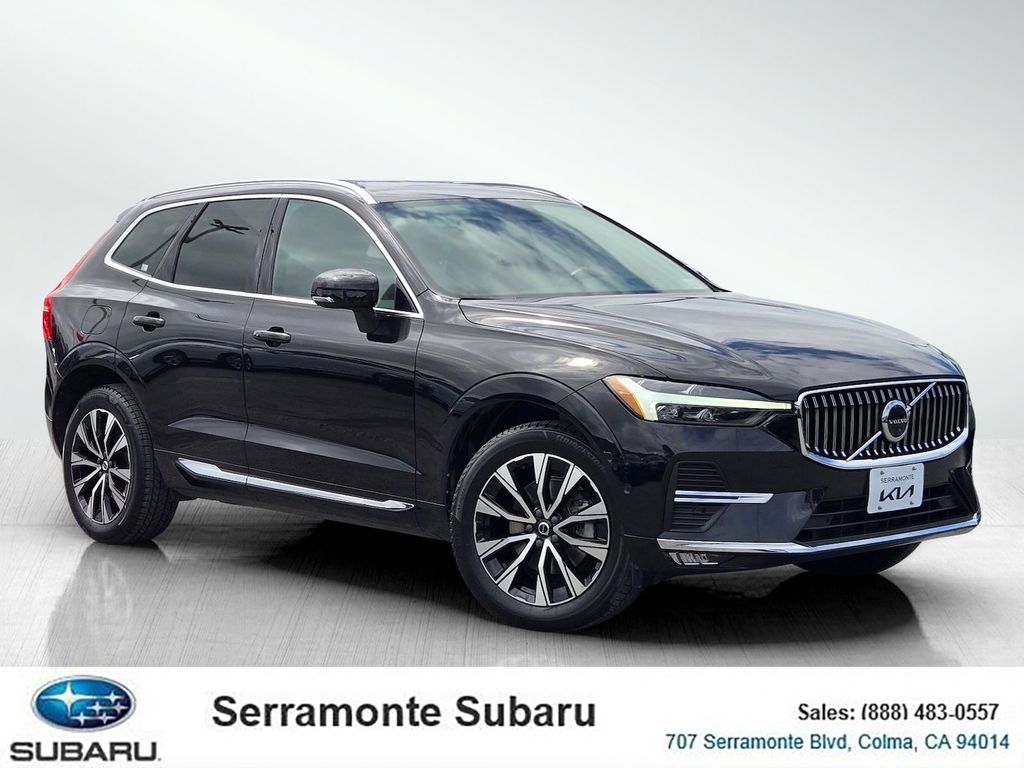 2023 Volvo XC60 B5 Plus Bright Theme FWD's photo
