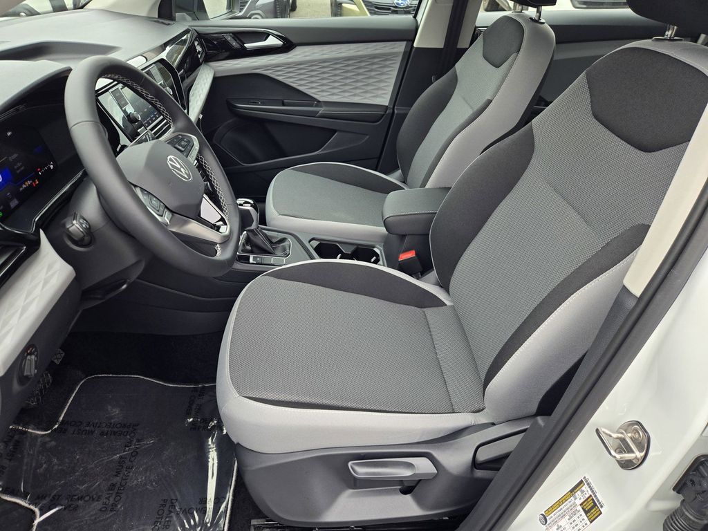 2024 Volkswagen Taos S - Photo 13