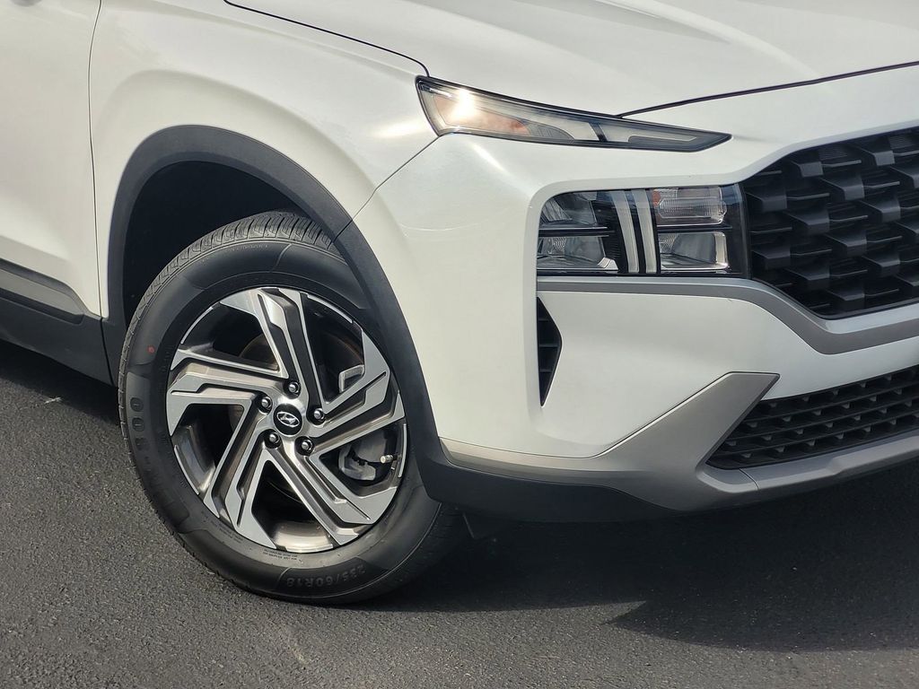 2022 Hyundai Santa Fe SE - Photo 9