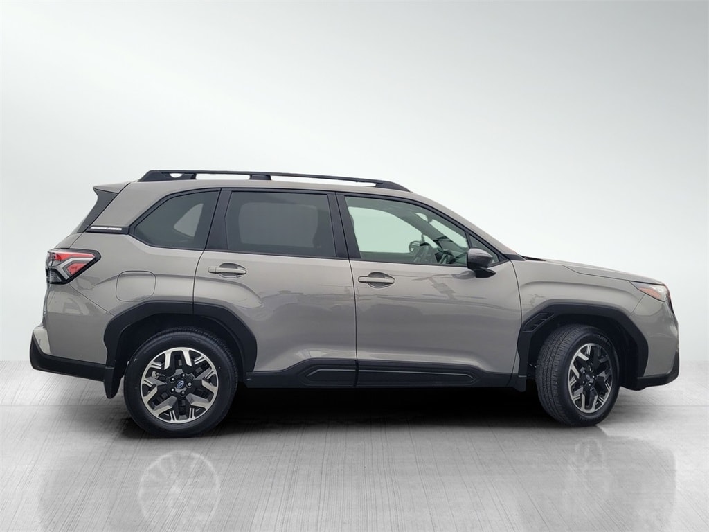 Used 2025 Subaru Forester Premium SUV