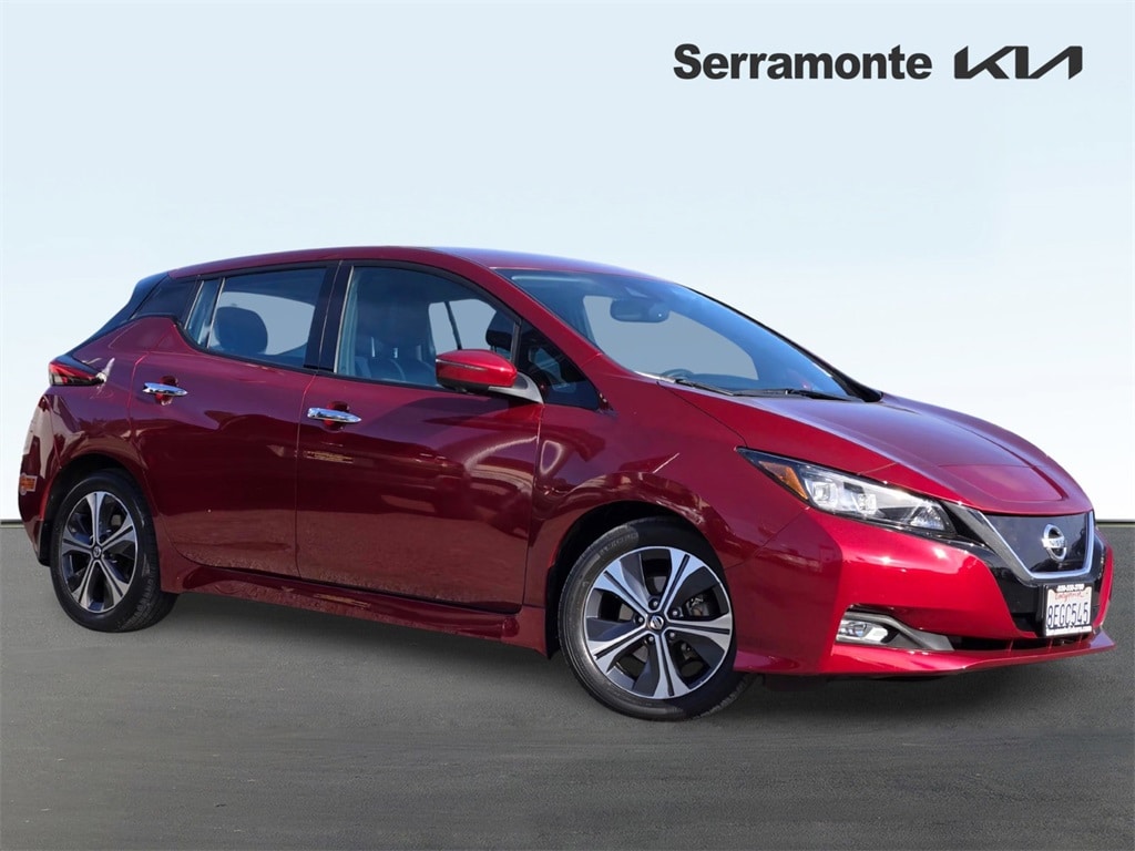 2018 Nissan LEAF SL's photo