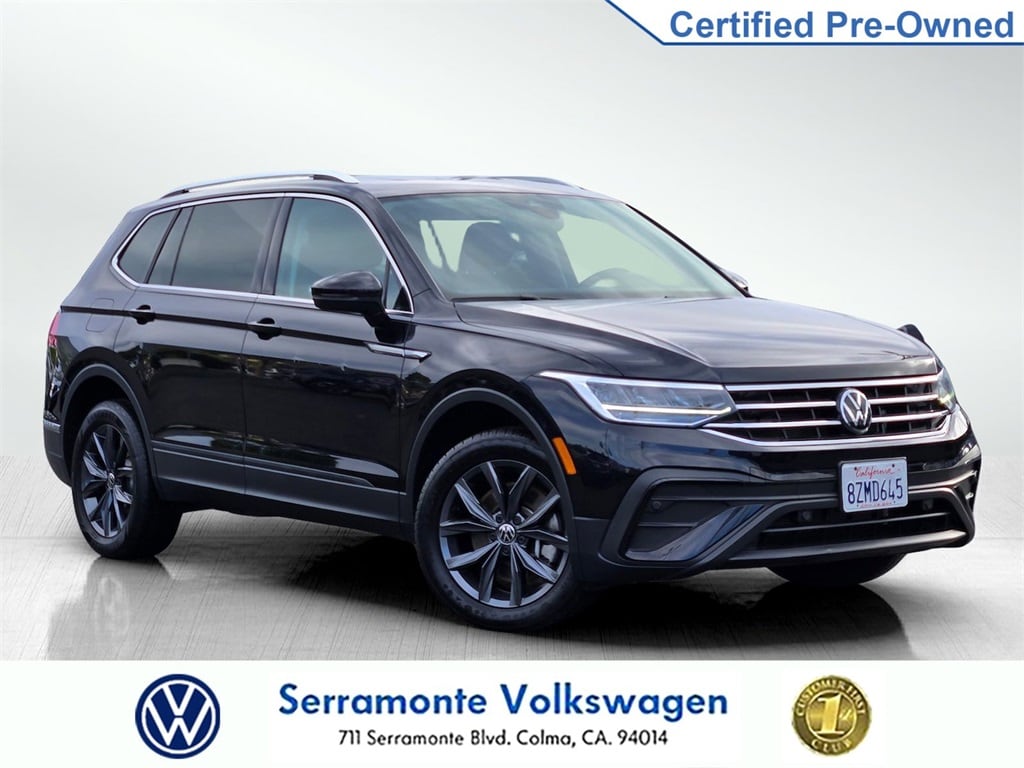 2022 Volkswagen Tiguan SE's photo