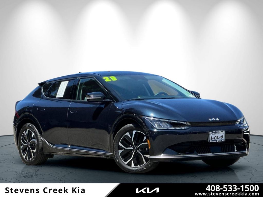 2023 Kia EV6 Wind's photo