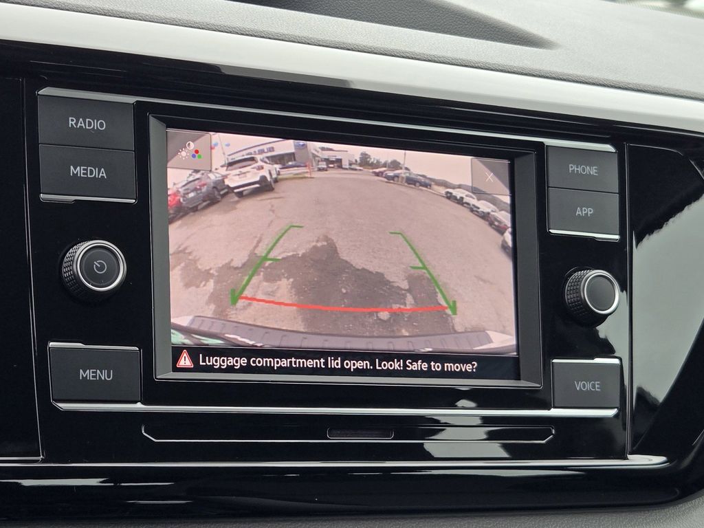 2024 Volkswagen Taos S - Photo 16