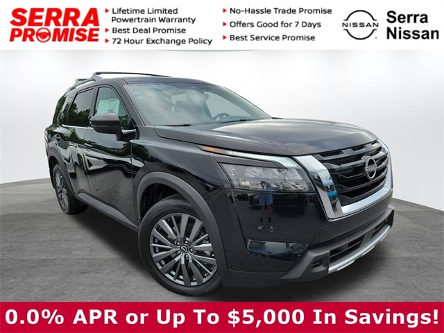 2025 Nissan Pathfinder SL's photo