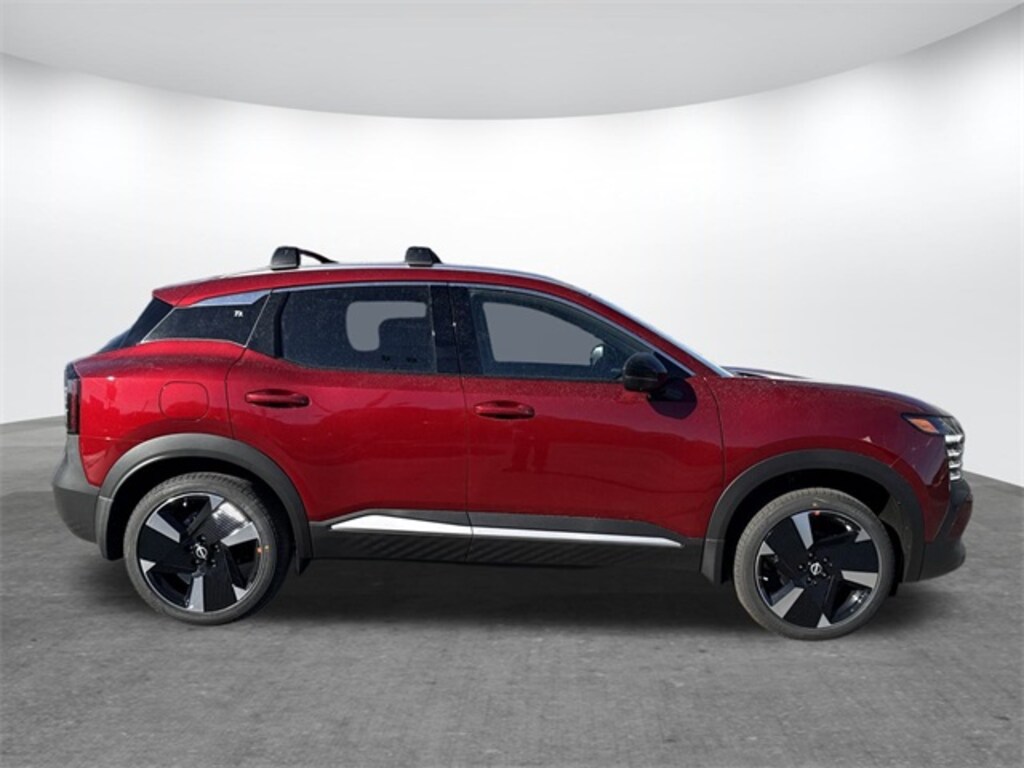 New 2026 Nissan Kicks SR SUV