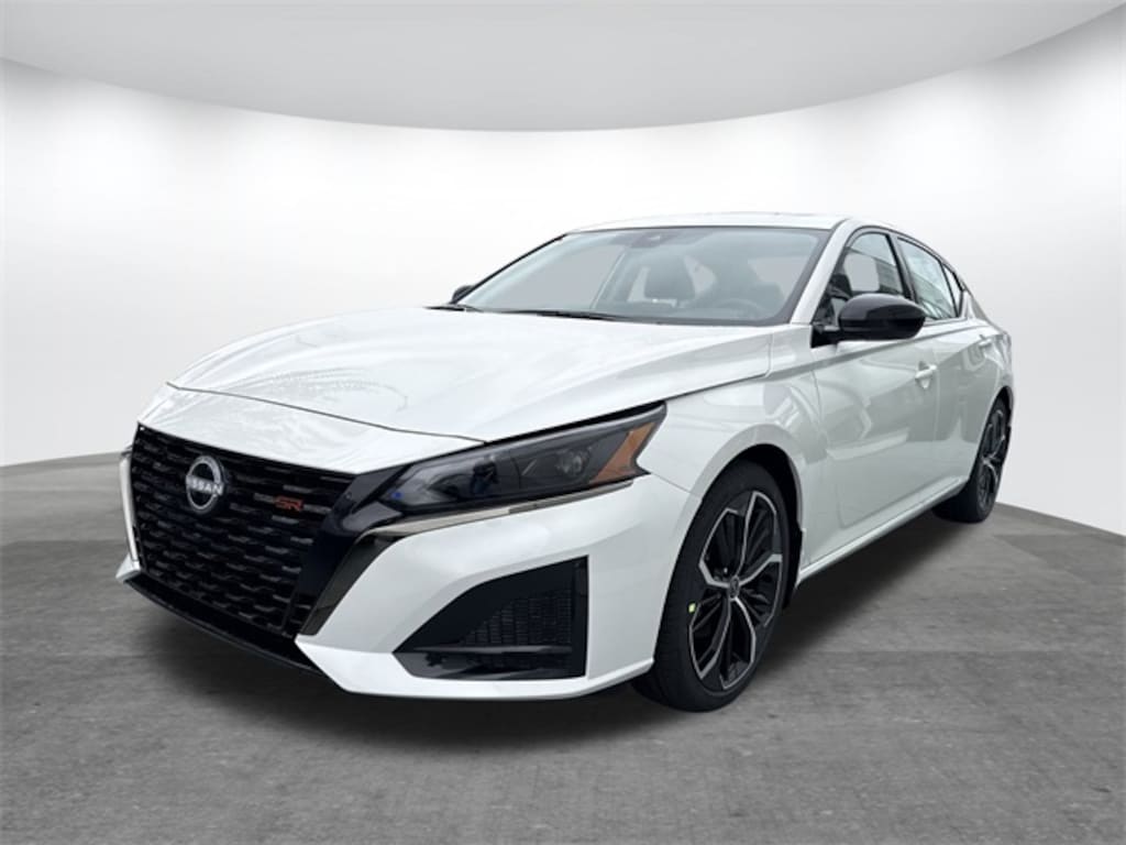 New 2025 Nissan Altima SR Sedan