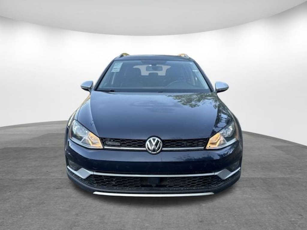Used 2017 Volkswagen Golf Alltrack TSI SE 4MOTION Wagon
