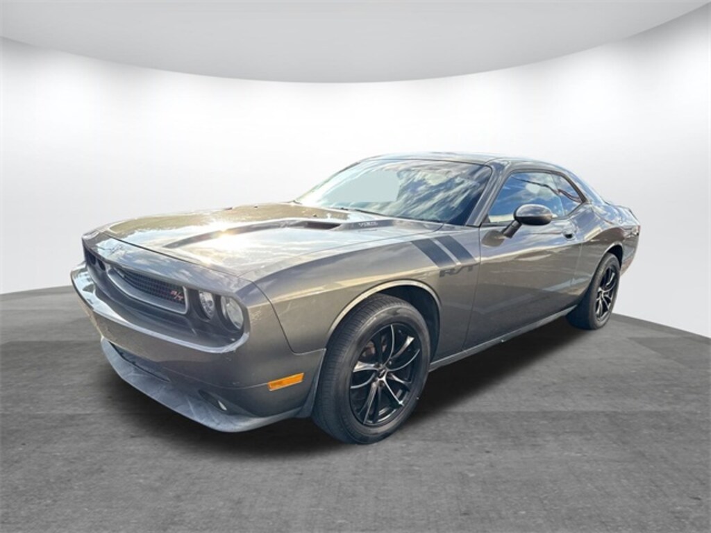 Used 2009 Dodge Challenger R/T Coupe