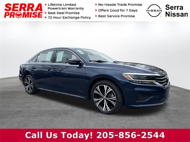 2022 Volkswagen Passat SE's photo