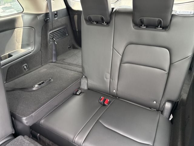2026 Nissan Pathfinder SL - Photo 16