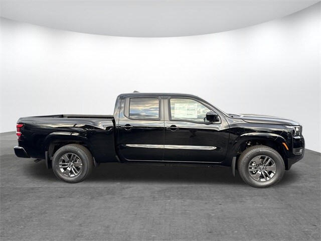 2026 Nissan Frontier SV photo 3