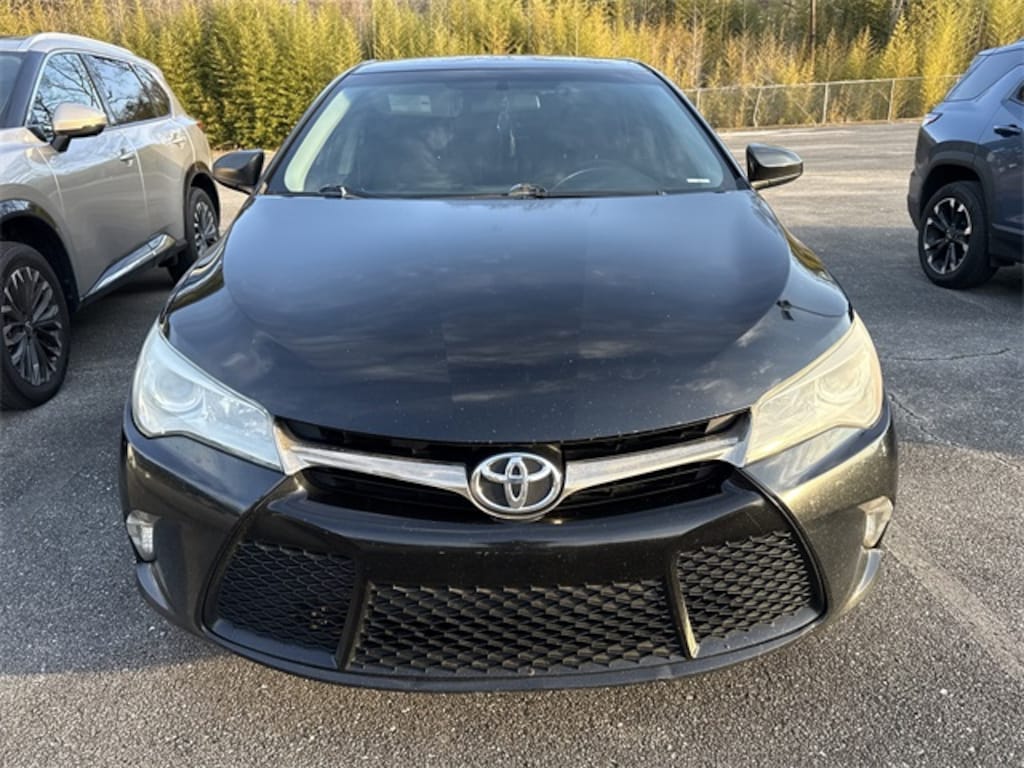 Used 2016 Toyota Camry Sedan