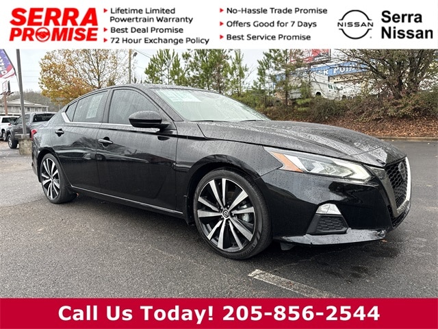 2022 Nissan Altima SR
