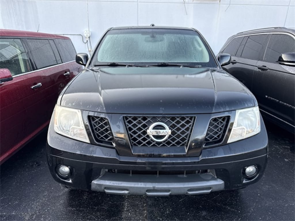 Used 2011 Nissan Frontier PRO-4X Truck Crew Cab