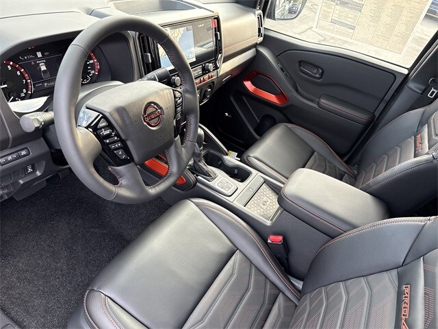 2026 Nissan Frontier PRO-4X photo 4
